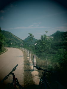 A rest stop on the way to Xingping