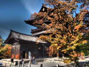 Autmn leaves with Nanzen-ji in the background