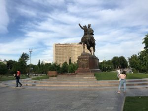 Amir-Timur-Square