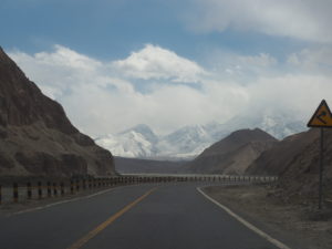 Heading towards Karakul Lake 